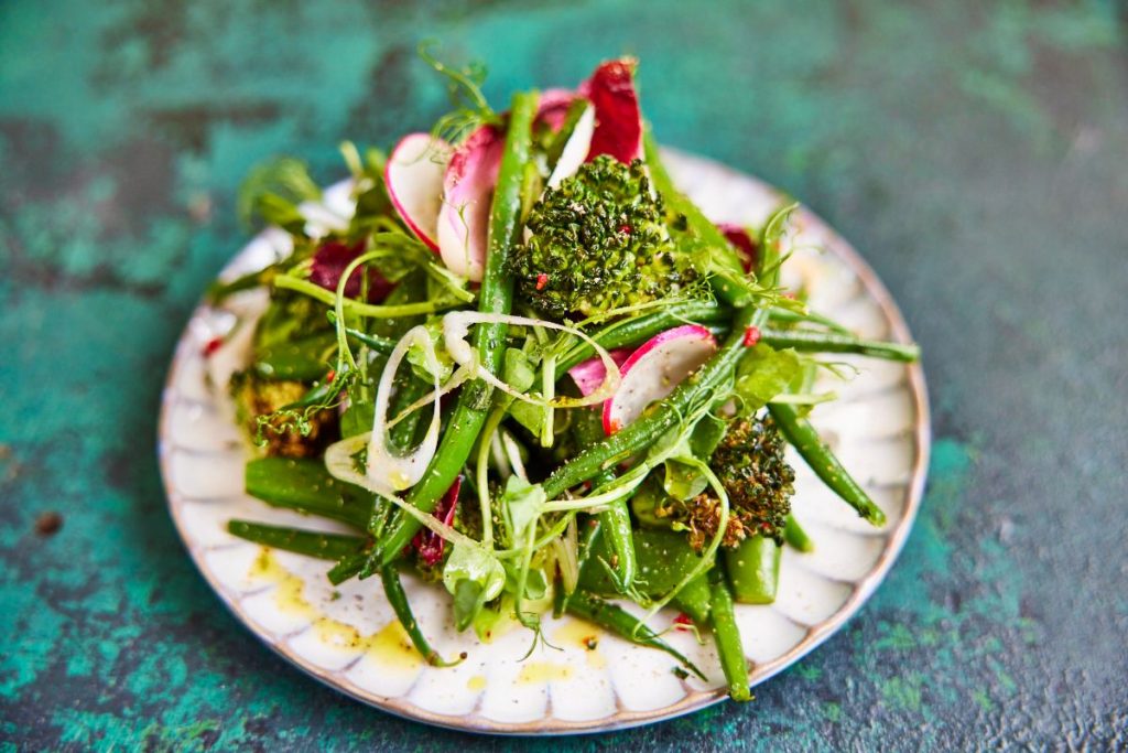 catering-chiswick-brocoli-salad-min