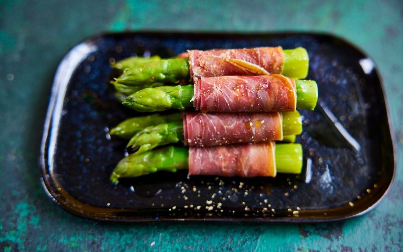 catering-delivered-snacks-and-treats-min